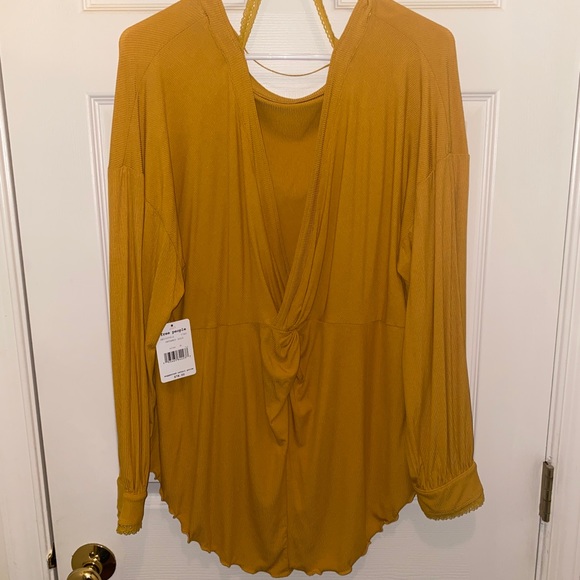 NWT, Free People, Shimmy Shake Top, Tunic, Oversized, Open Back, Size M - Picture 8 of 9